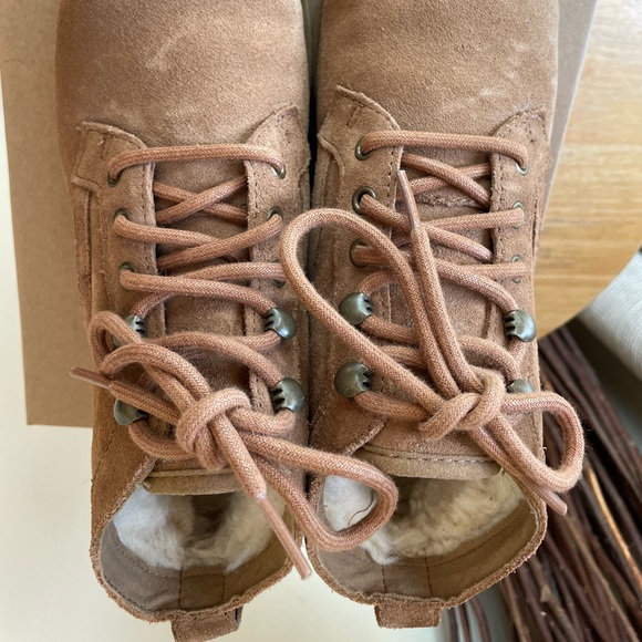 Women’s Tie Up UGG Boots - Picture 3 of 3